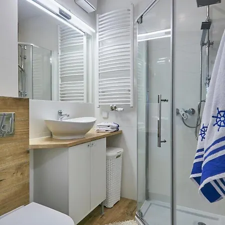 Kawalerka Z Miejscem Parkingowym W Hali Garazowej * Σόποτ