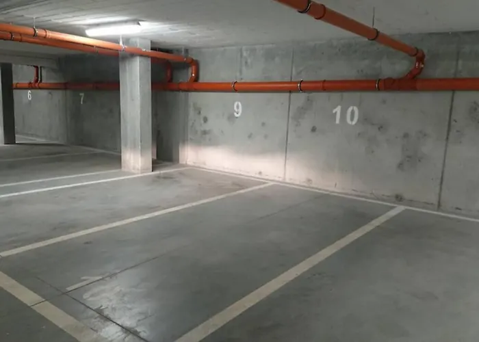 Kawalerka Z Miejscem Parkingowym W Hali Garazowej Apartment