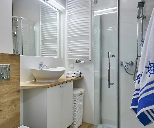 Kawalerka Z Miejscem Parkingowym W Hali Garazowej * Sopot