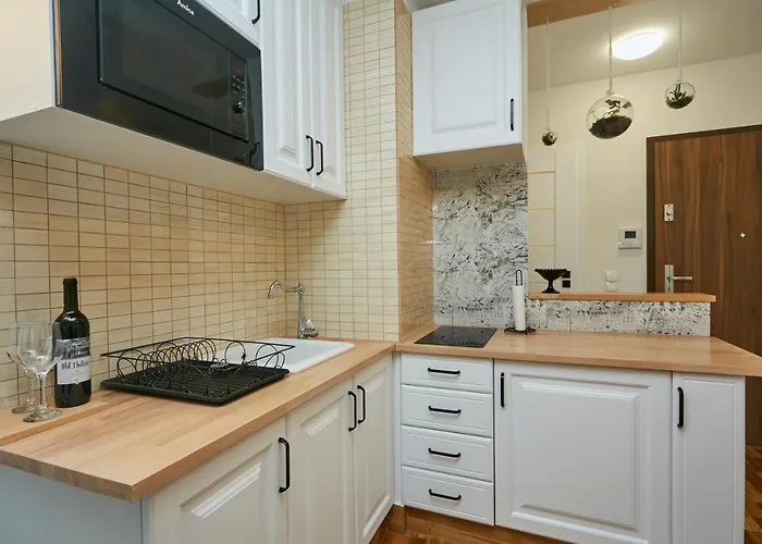 Kawalerka Z Miejscem Parkingowym W Hali Garazowej Apartment